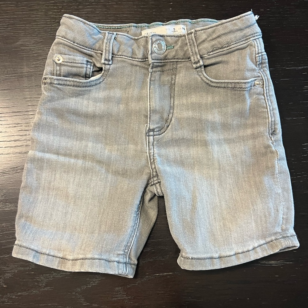 Zara Gray Denim Shorts Slim Fit
